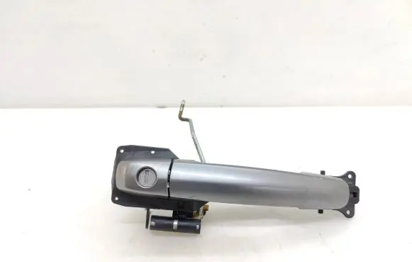 Suzuki Grand Vitara II Front door exterior handle