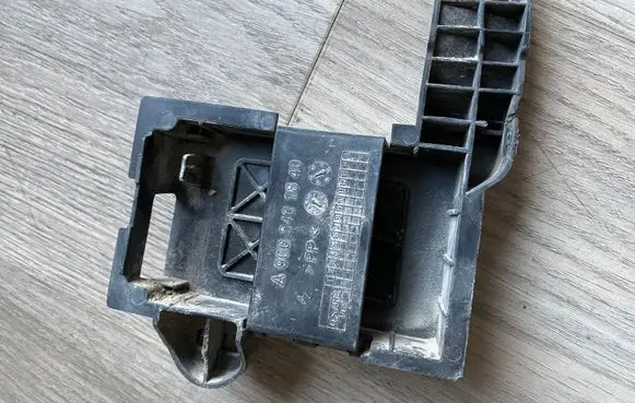 Mercedes-Benz Sprinter W906 Other center console (tunnel) element A9065401840
