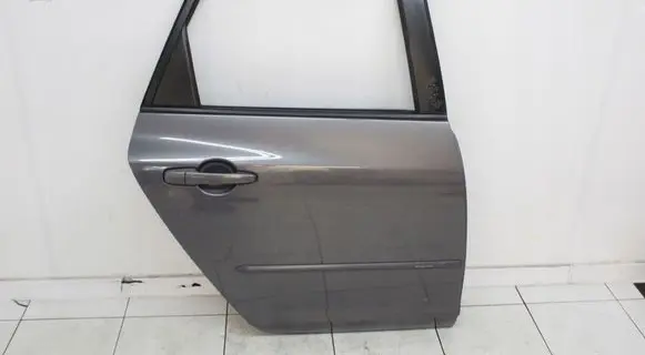 Mazda 3 I Rear door 2003R