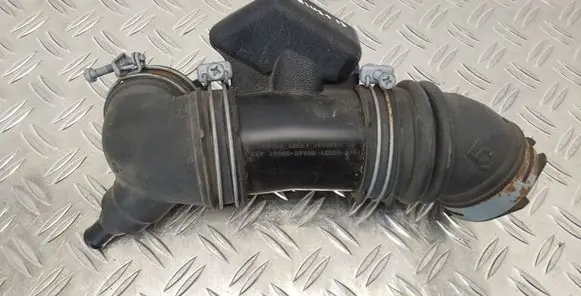 Toyota Prius+ (ZVW40) Air intake duct part 1788037100 1789437010