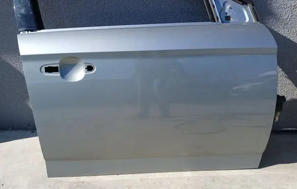 Ford Mondeo MK IV Front door