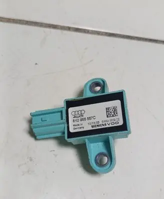 Audi A4 S4 B8 8K Airbag deployment crash/impact sensor 8K0955557C 5WK4380902