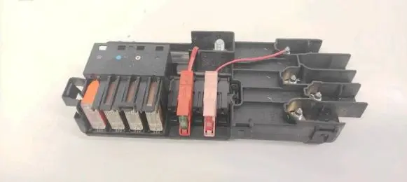 Mercedes-Benz R W251 Fuse box set E0000031 0-1394841-1