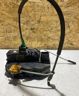 Opel Insignia A Rear door lock 3023881