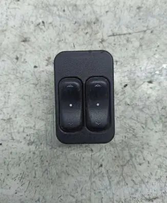 Opel Zafira A Electric window control switch 90561088