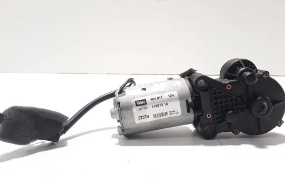 KIA Opirus Front door window regulator motor 41657310