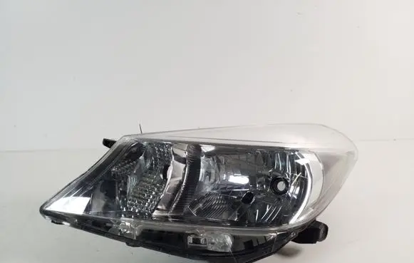 Toyota Yaris Headlight/headlamp
