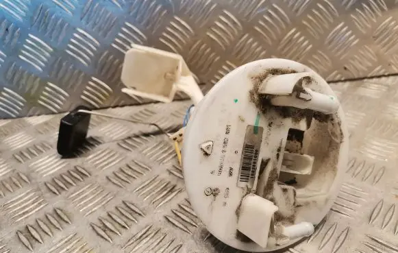 Mercedes-Benz CLK A209 C209 In-tank fuel pump 2114701641