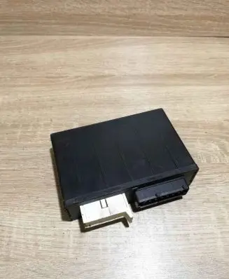 BMW 5 E34 Door central lock control unit/module 1384204