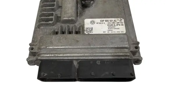 Skoda Fabia Mk2 (5J) Engine control unit/module 03P906021K 28281647