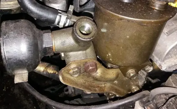 Mazda 626 Power steering pump 