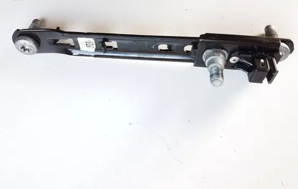 Jeep Grand Cherokee WL Seat belt adjustment rail P68102536AB