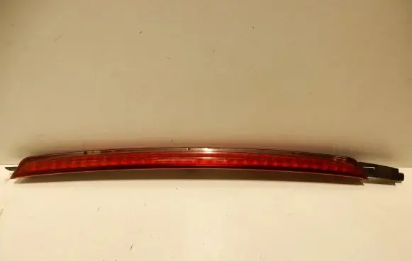 BMW 3 E46 Third/center stoplight 8368764 63146