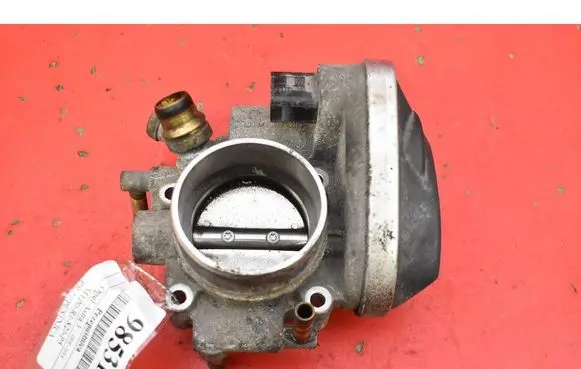 Opel Astra H Throttle body valve 55560398