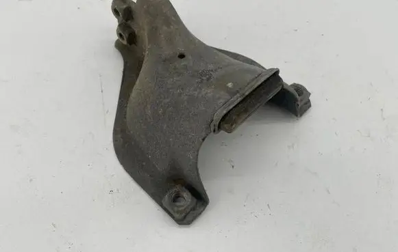Audi A6 S6 C7 4G Engine mounting bracket 4G0399060G