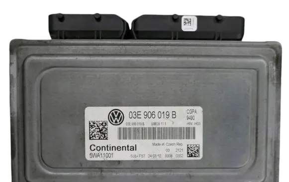 Volkswagen Polo V 6R Engine control unit/module 03E906019B