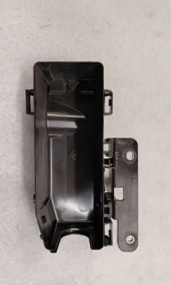 Porsche Panamera (971) Fuse box cover 971907583B