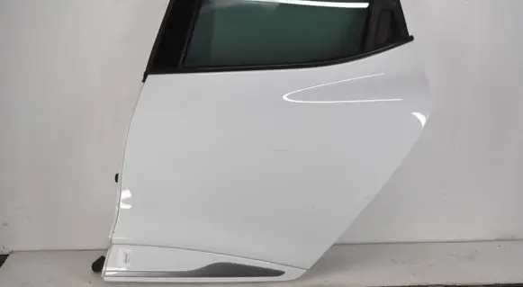 Renault Clio IV Rear door 