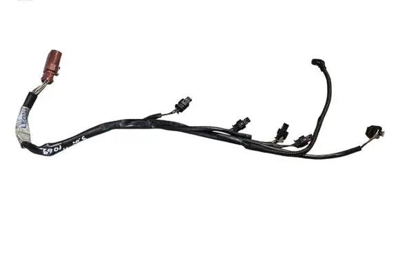 Volkswagen Touareg II Fuel injector wires 06E971627N