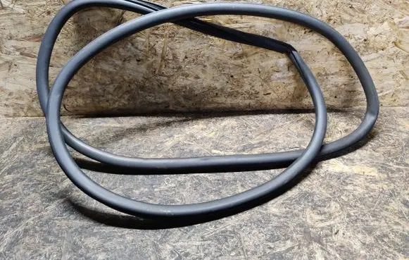 Jeep Compass Front door rubber seal 68339990AA