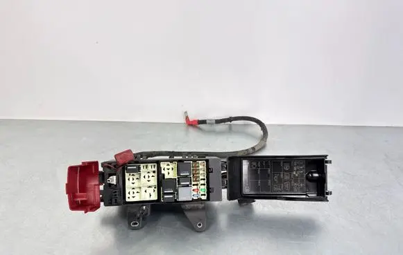 Jaguar F-Pace Fuse module GX7314A076AA