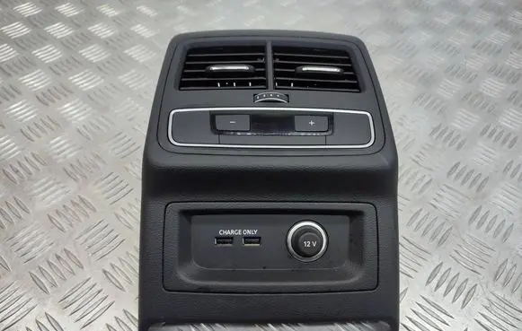 Audi A4 S4 B9 Rear air vent grill 8W0864376 8W0863324A 8W0819203