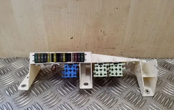 BMW X5 E53 Fuse module 61138383720 8383720