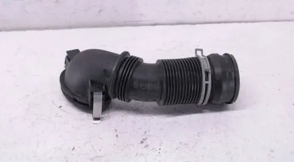 Audi TT TTS Mk2 Turbo air intake inlet pipe/hose 06F129627G 1SA210