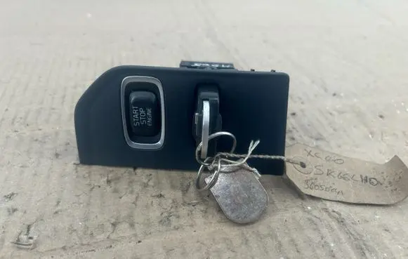 Volvo XC60 Ignition lock AH4N15607AE