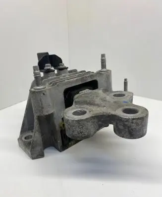 Chrysler Pacifica Gearbox mount D063809417 P68224742AD