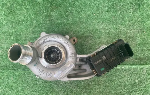 Land Rover Range Rover Velar Turbo AX206K682CC