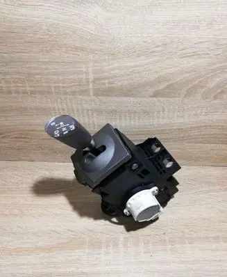 Toyota Prius (XW20) Gear shifter/selector 