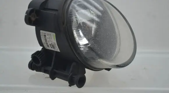 Audi A4 S4 B7 8E 8H Front fog light 8T0941700 36191630 89205622