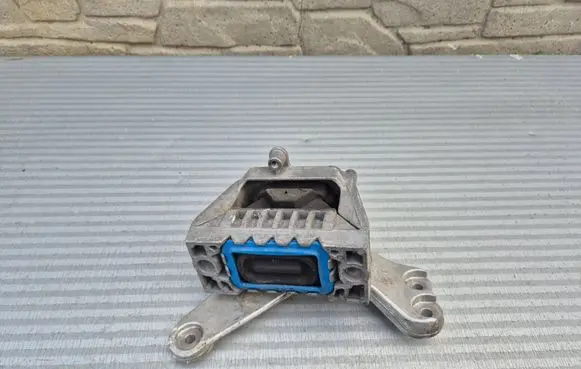 Audi RS3 8PA Engine mount vacuum valve 8P0199262
