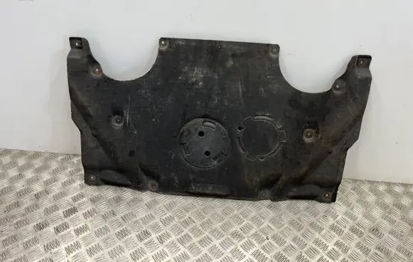 BMW 5 G30 G31 G38 Engine splash shield/under tray 7340171