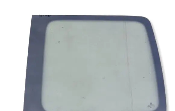 Volkswagen Caddy Rear side window 2K0845331L