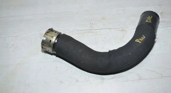 Dacia Duster II Air intake duct part 41380022