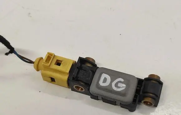 Audi A4 S4 B6 8E 8H Airbag deployment crash/impact sensor 8E0959643A