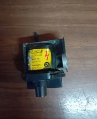 BMW 5 E34 High voltage ignition coil 1720166