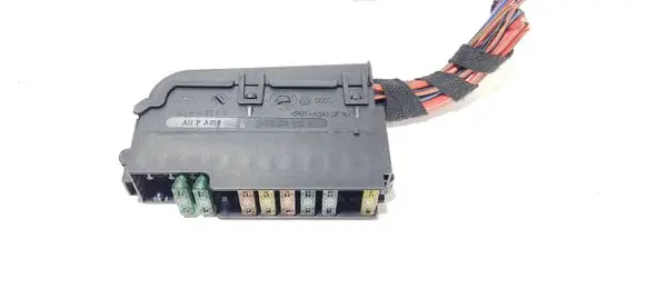 Audi A6 S6 C6 4F Fuse module 4F0941824A
