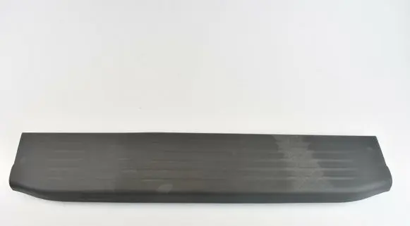 Toyota Hilux (AN10, AN20, AN30) Front sill trim cover 679130K020