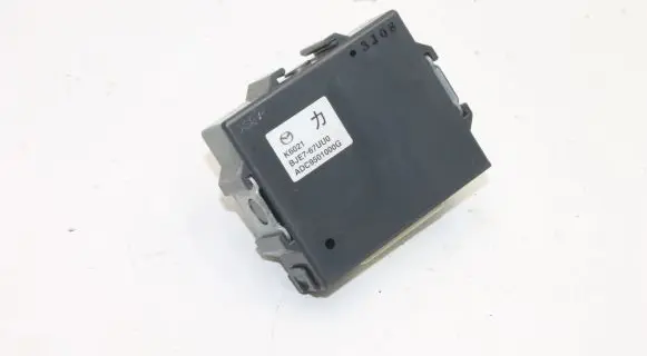 Mazda 3 II Parking PDC control unit/module BJE767UU0