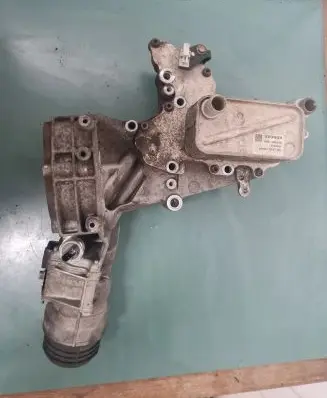 Opel Insignia A Engine oil radiator 55495019