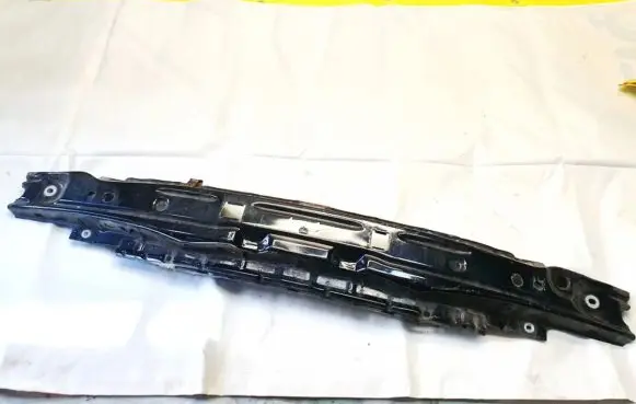 Opel Zafira A Front bumper cross member