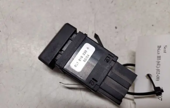 Seat Ibiza III (6L) Passenger airbag on/off switch 6L1919235A