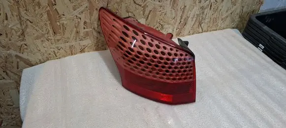 Peugeot 407 Rear/tail lights 