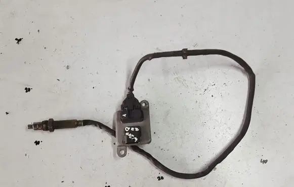 Mercedes-Benz E W212 Lambda probe sensor A0009053603