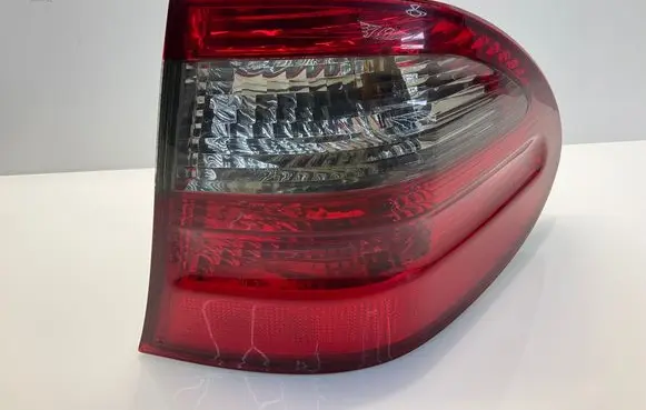Mercedes-Benz E W211 Rear/tail lights A2118202864 SWLS211 379010