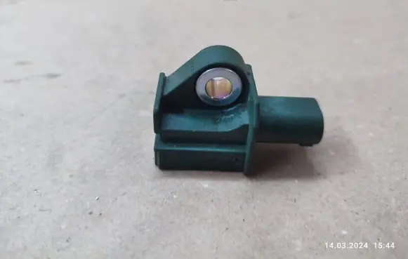Mercedes-Benz E W212 Airbag deployment crash/impact sensor A1729056000
