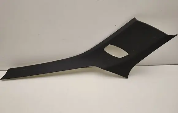 Mercedes-Benz C W204 Tailgate/trunk side cover trim A2046901925
